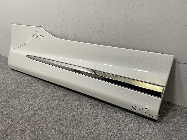 アルファード/ヴェルファイア 30系/AGH30W/AGH35W/GGH30W/GGH35W/AYH30W 純正 左 フロントドア サイドパネル 76914-580AL2-A0(141571)