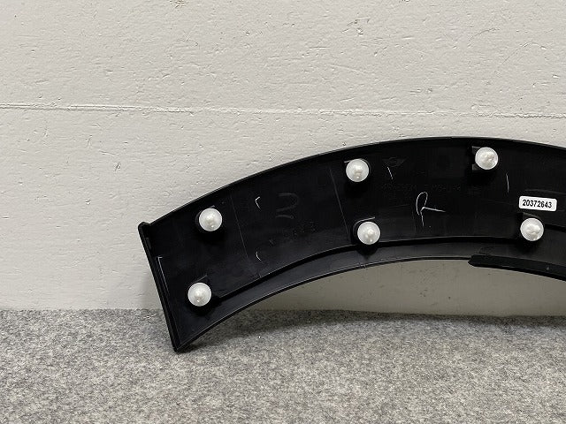 新品!ミニ クラブマン(F54) 純正 右 リア クォーター フェンダーアーチモール/オーバーフェンダー 114129-10 51777401058 素地(141668)