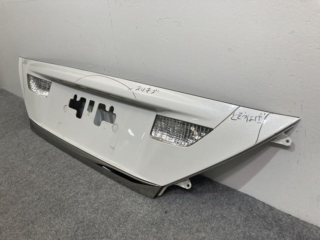 アルファード/ヴェルファイア 20系/ANH20W/ANH25W/GGH20W/GGH25W ハイブリッド/ATH20W 純正 リア ガーニッシュ 76801-58080(141689)
