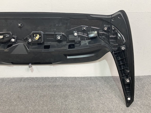 新車取り外し!ハリアー 60系/G's/ZSU60W/ZSU65W 純正 リア スポイラー ウィング 76876-48030 ブラック 202 トヨタ(141691)