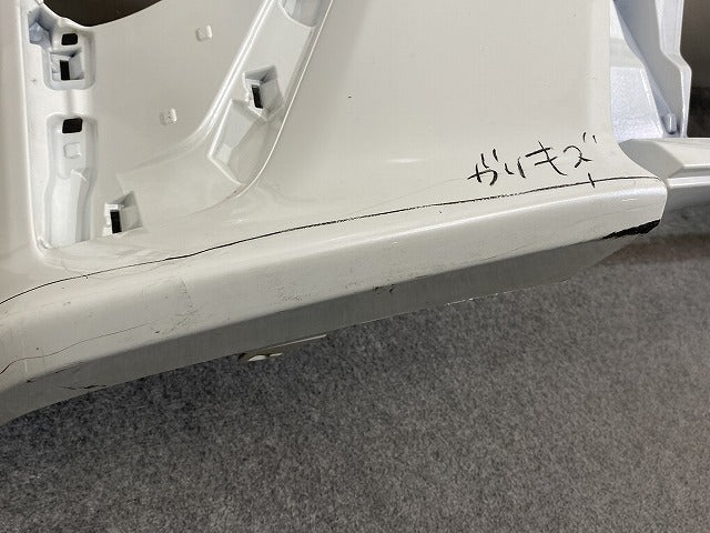 ヴォクシー VOXY ZS 80系/ZRR80W/ZRR85W 純正 後期 フロント バンパー 52119-28L20 ホワイトパールクリスタルシャイン 070 トヨタ(141693)