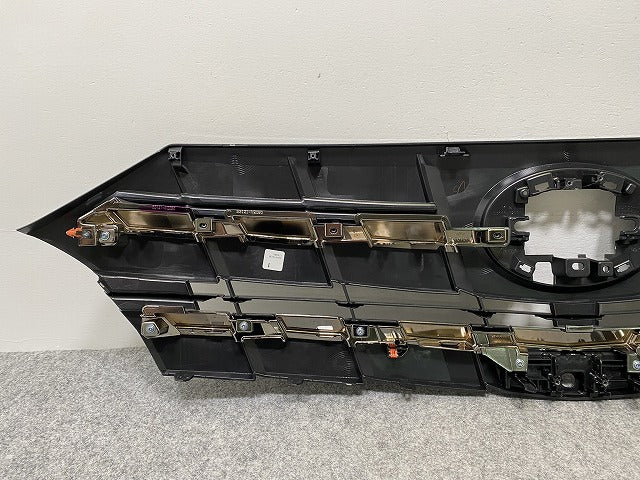 新車取り外し!アルファード 40系/AGH40W/AGH45W ハイブリッド/AAHH40W/AAHH45W 純正 フロント グリル カメラ穴付 53111-V2010(141705)