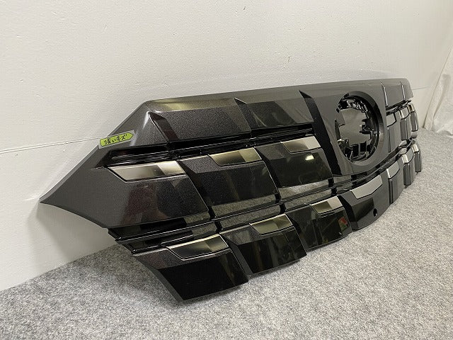 新車取り外し!アルファード 40/AGH40W/AGH45W 純正 フロント グリル/ラジエーターグリル カメラ穴付 53111-V2010 ガンメタ トヨタ(141706)