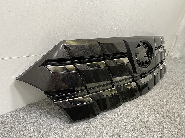 新車取り外し!アルファード 40/AGH40W/AGH45W 純正 フロント グリル/ラジエーターグリル カメラ穴付 53111-V2010 ガンメタ トヨタ(141707)