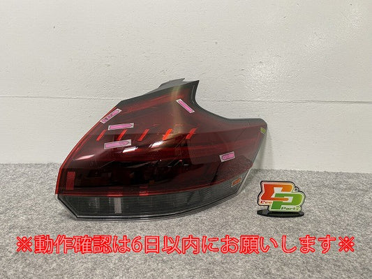 キックス/KICKS P15/RP15/SNP15 純正 右 テールランプ/ライト/レンズ LED ICHIKOH D252 日産(141715)