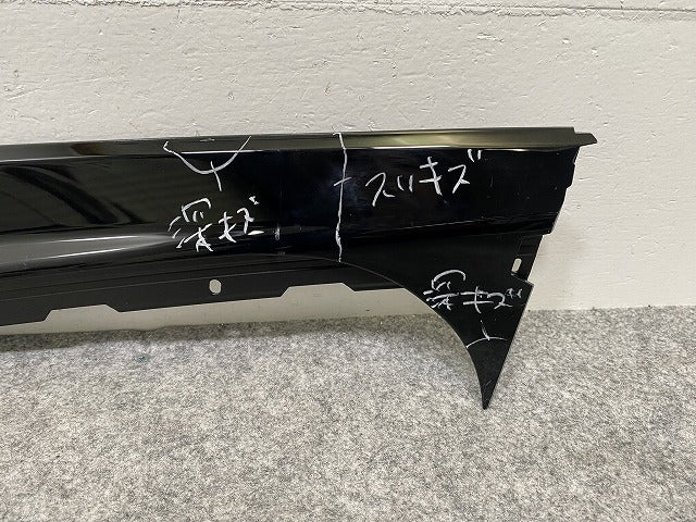 新品!970パナメーラ/PORSCHE  ピラー 970.537.381.02 ブラック 741 ポルシェ(141716)