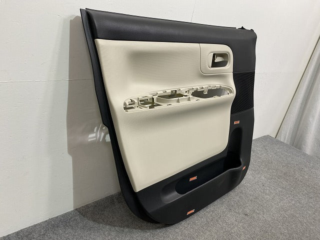 ムーヴ キャンバス/キャンパス LA800S/LA810S 純正 左 フロント ドア内張り/トリム 67620-B2C60/70 素地 ダイハツ(141719)