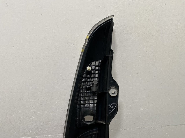 モコ 33/MG33 右 テールランプ/ライト/レンズ ハロゲン KOITO 220-59233 日産(141765)