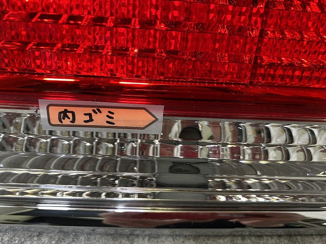 クラウン コンフォート 10系/GXS10/LXS11/SXS11/YXS10  純正 右 テールランプ/ライト/レンズ ハロゲン KOITO 43-10 トヨタ(141773)