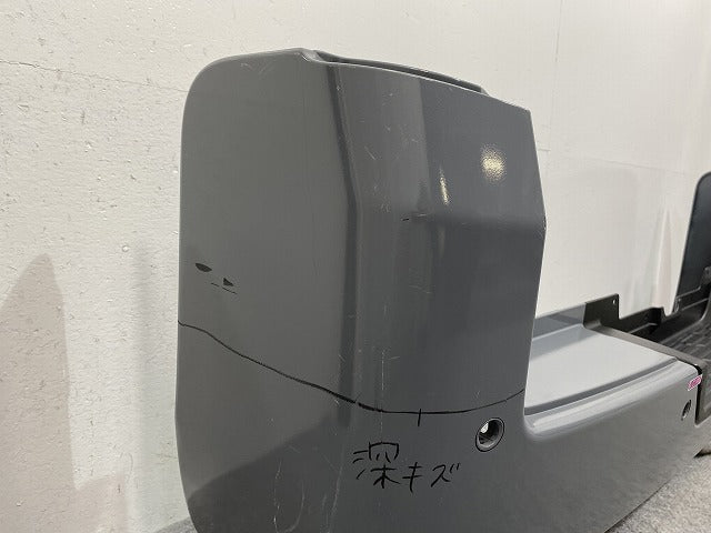 キャラバン NV350 標準 E26 純正 リア バンパー 85022 3XA0A ステルスグレー KBY 日産(141779)