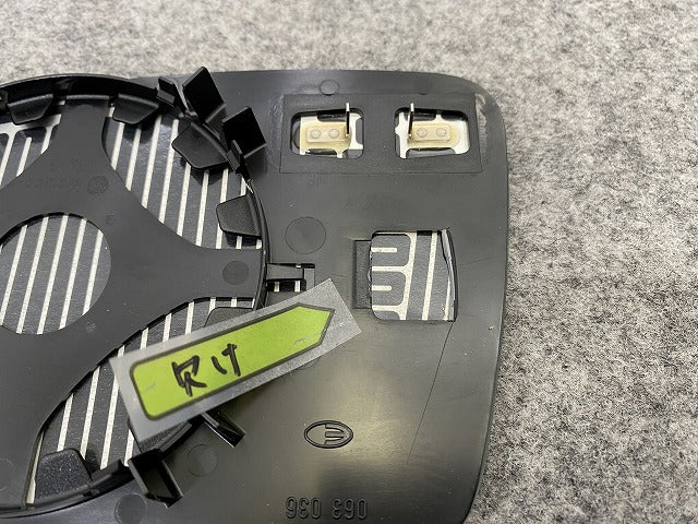 新品!ニュービートル 9C系/1999-2005 純正 右  ドアミラーレンズ 1C2857522H フォルクスワーゲン(141851)