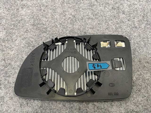 新品!ニュービートル 9C系/1999-2005 純正 右  ドアミラーレンズ 1C2857522H フォルクスワーゲン(141853)