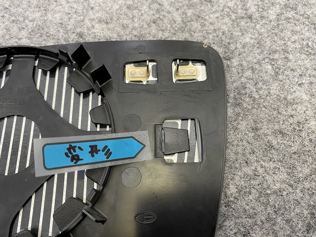新品!ニュービートル 9C系/1999-2005 純正 右  ドアミラーレンズ 1C2857522H フォルクスワーゲン(141853)