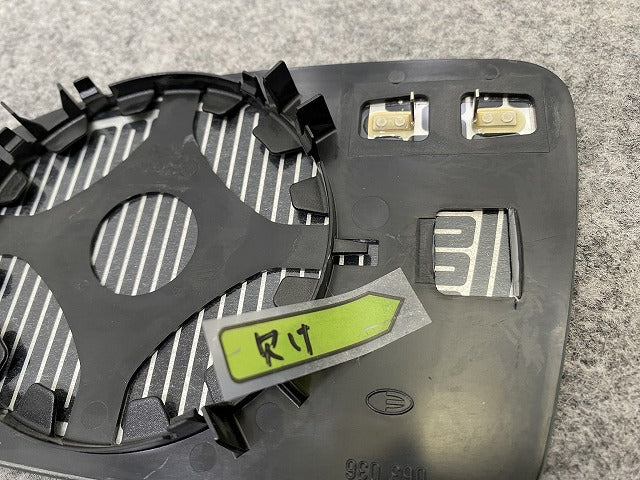 新品!ニュービートル 9C系/1999-2005 純正 右  ドアミラーレンズ 1C2857522H フォルクスワーゲン(141858)