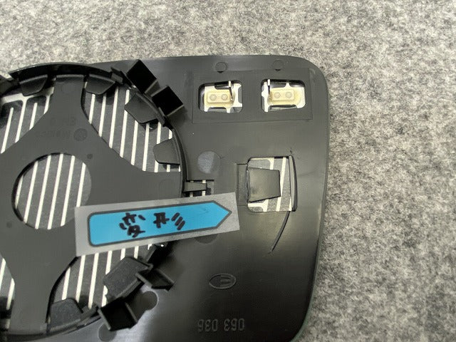 新品!ニュービートル 9C系/1999-2005 純正 右  ドアミラーレンズ 1C2857522H フォルクスワーゲン(141860)