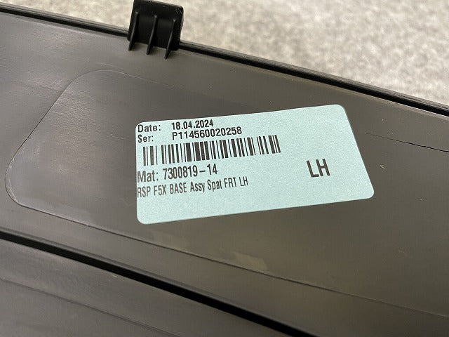 新品!ミニ F55/F56/F57 純正 左 フロント フェンダーアーチモール/オーバーフェンダー 5177 7 300 819 51777300819 素地 MINI(141905)