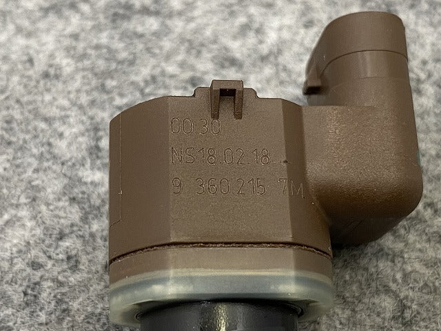 新品!7シリーズ F01/F02/2009-2015  ﾊﾟｰｷﾝｸﾞｾﾝｻｰ 2901181813 66209233032 BMW(141921)