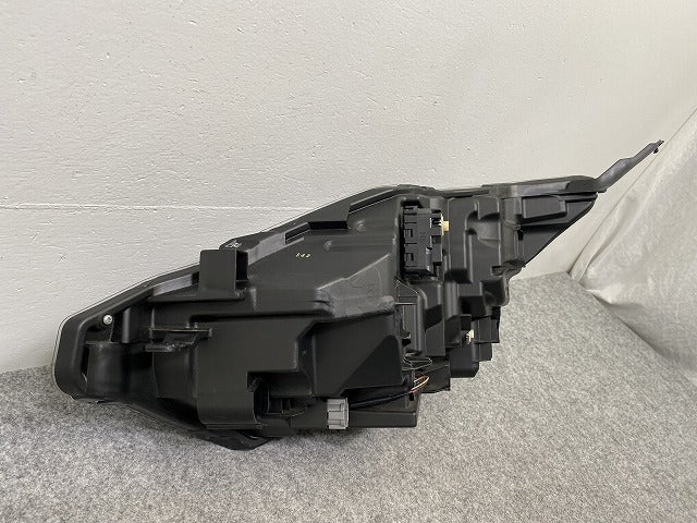 デイズ ハイウェイスター B44W/B45W/B47W/B48W 純正 右 ヘッドライト/ランプ LED レベライザー 刻印B KOITO 100-23776 26010-7ME0A(141926)