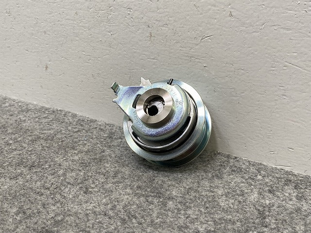 新品!ﾋﾞｰﾄﾙ/ｺﾞﾙﾌ/ﾃｨｸﾞｱﾝ 2017-2016 純正  プーリー 04E 109 479 H 04E109479H フォルクスワーゲン(141927)
