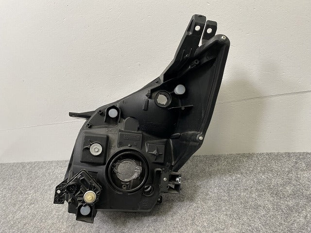 パレット MK21S 純正 ヘッドライト/ランプ ハロゲン レベライザー KOITO 100-59174 スズキ(141941)