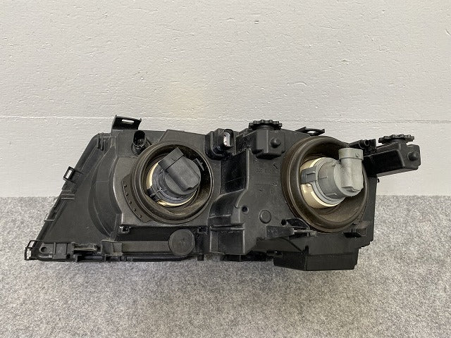 3シリーズ E46 右 ヘッドライト/ランプ ハロゲン AL Automotive Lighting 0 301 177 602 BMW(141945)