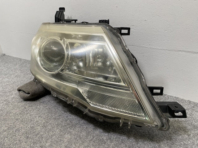 セレナ ハイウェイスター/S/G/RS/RX C25/NC25/CC25/CNC25 純正 後期 右 ヘッドライト/ランプ キセノン HID KOITO 100-24921 日産(141948)