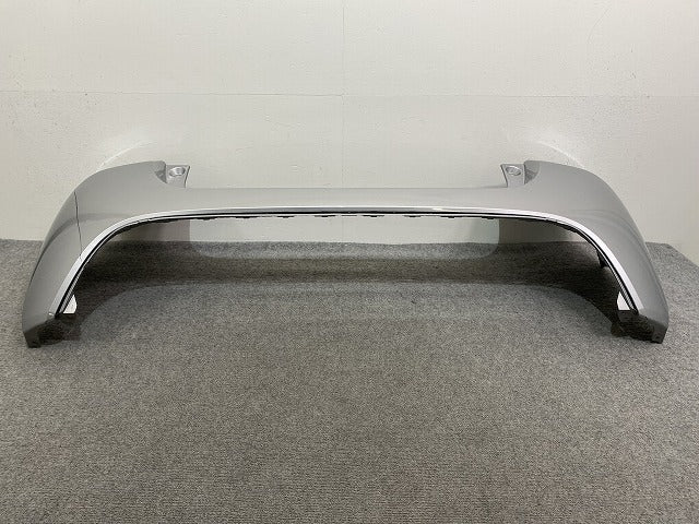 ヤリス KSP210/MXPA10/MXPA15 ハイブリッド/MXPH10/MXPH15 MXPH14/MXPH17 純正 リア バンパー 52159-K0010/20/50 シルバー(141980)