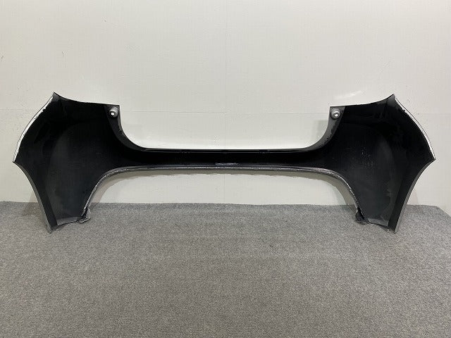 ヤリス KSP210/MXPA10/MXPA15 ハイブリッド/MXPH10/MXPH15 MXPH14/MXPH17 純正 リア バンパー 52159-K0010/20/50 シルバー(141980)