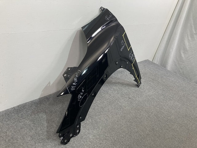 カローラ クロス ZSG10/MXGA10 ハイブリッド/ZVG11/ZVG15/ZVG13/ZVG16 純正 左 フロント フェンダー ブラック 220 (142026)