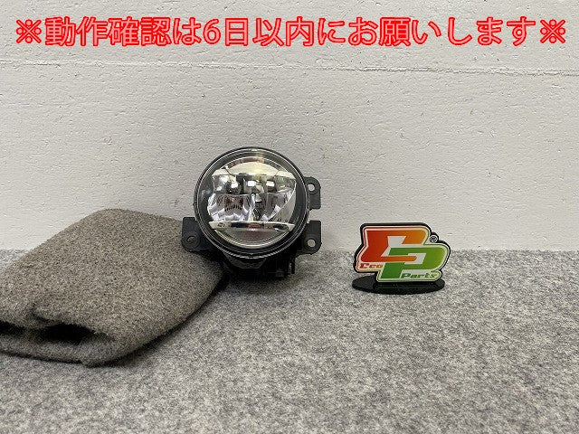 スペーシア カスタム/フレアワゴンカスタムスタイル MK53S/MM53S 純正 右 フォグランプ/フォグライト LED KOITO 114-11092R スズキ(142065)
