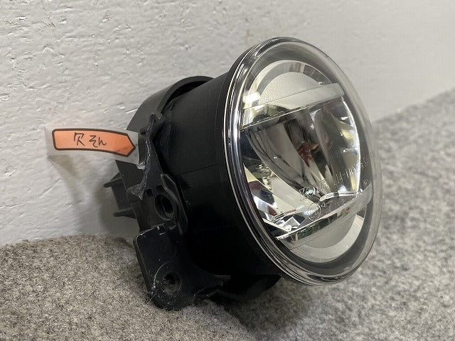 スペーシア カスタム/フレアワゴンカスタムスタイル MK53S/MM53S 純正 右 フォグランプ/フォグライト LED KOITO 114-11092R スズキ(142065)