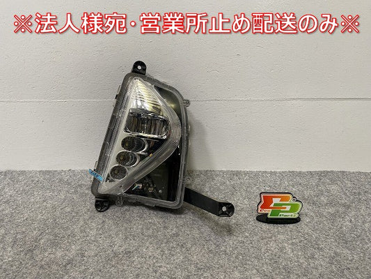 プリウス 50系/ZVW50/ZVW51/ZVW55 純正 前期 右 フォグランプ/フォグライト LED KOITO 47-83 トヨタ(142071)