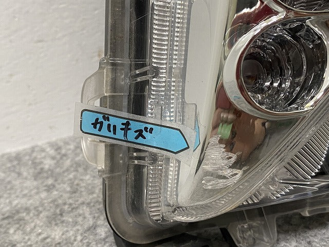 プリウス 50系/ZVW50/ZVW51/ZVW55 純正 前期 右 フォグランプ/フォグライト LED KOITO 47-83 トヨタ(142071)