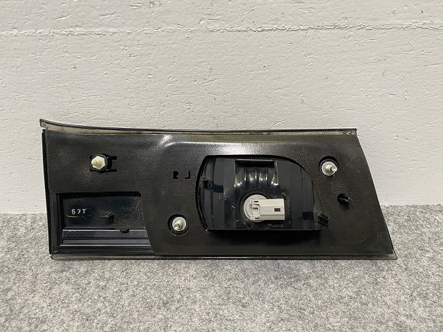 スペーシア MK32S 純正 右 テールランプ/ライト/レンズ ハロゲン 内側 KOITO 132-59295 スズキ(142073)