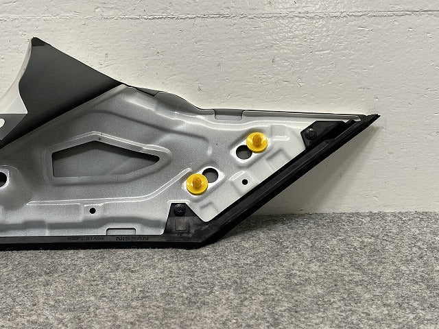 セレナ ハイウェイスター/S/X/G/XV/C27/GFC27/GFNC27/GC27/GNC27 純正 左フロント フィニッシャー 638F1 5TA0A ホワイトパール(142092)