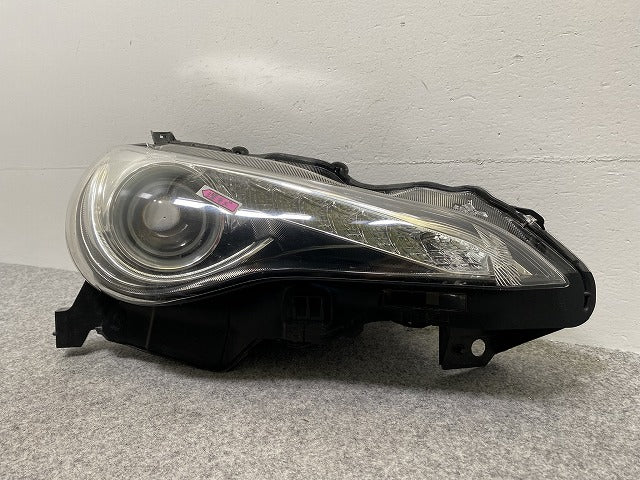 86/ハチロク ZN6 純正 前期 右 ヘッドライト/ランプ レベライザー キセノン HID AFS無 刻印AD KOITO 100-60082 トヨタ(127467)