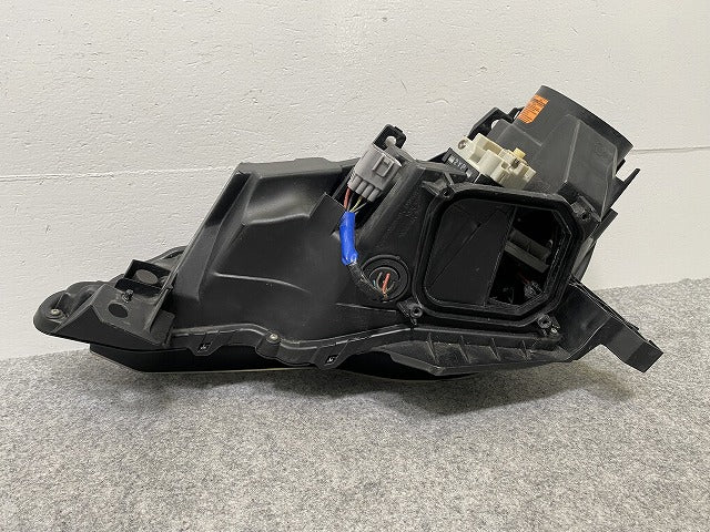 86/ハチロク ZN6 純正 前期 右 ヘッドライト/ランプ レベライザー キセノン HID AFS無 刻印AD KOITO 100-60082 トヨタ(127467)