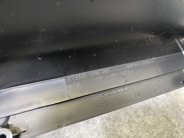 新車取り外し!N-BOX/NBOX Nボックス JF5/JF6 純正  オーディオパネル 77250-32R-00 素地 ホンダ(142202)