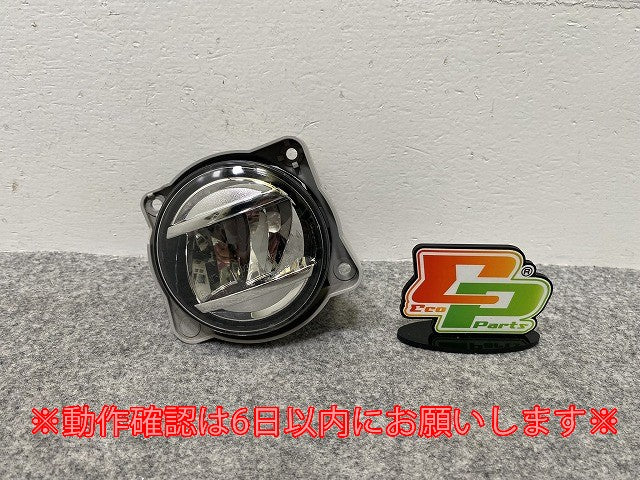 ルーミー/トール M900A/M910A/M900S/M910S 純正 右 フォグランプ/フォグライト LED KOITO 114-11092 トヨタ(142276)