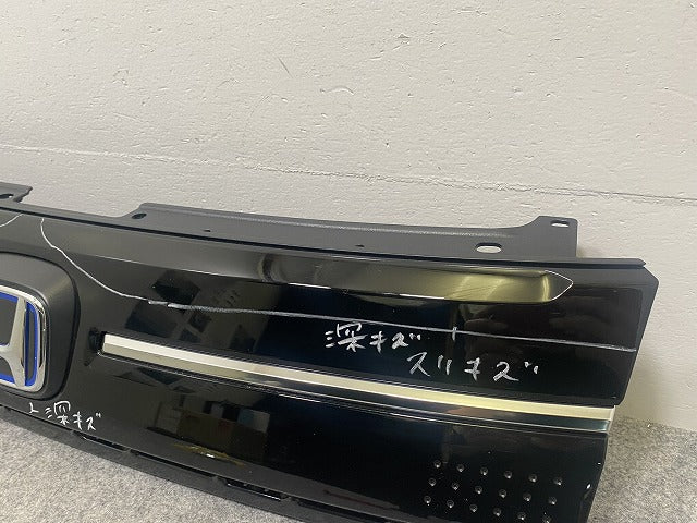 フリード e:HEV エアー GT5/GT7 純正 フロント グリル/ラジエーターグリル 71202-33F-J01-M1 ブラック ソリッド ホンダ(142277)