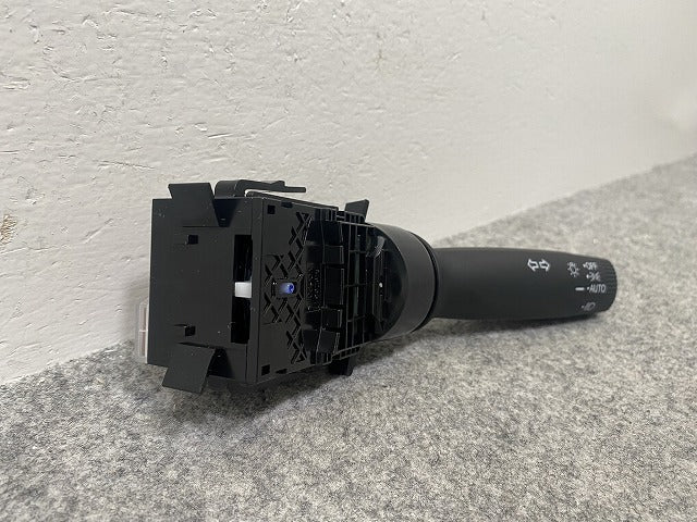 新車取り外し!フィット/NBOX/オデッセイ/S660 純正 右  ライトスイッチレバー M52531 ホンダ(142291)
