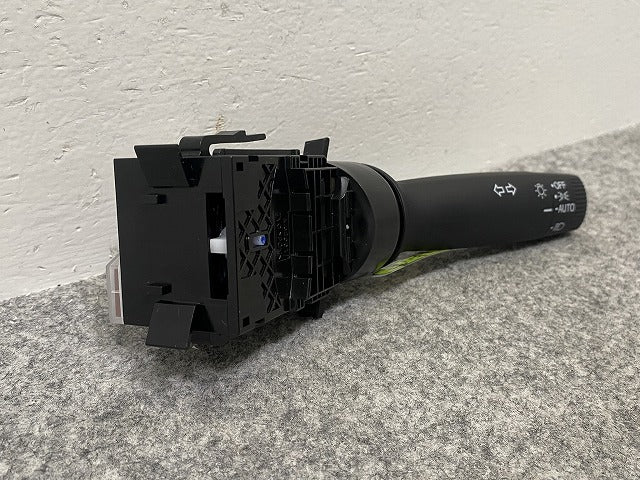 新車取り外し!フィット/NBOX/オデッセイ/S660 純正 右  ライトスイッチレバー M52531 ホンダ(142300)