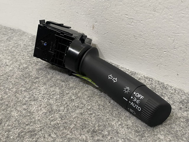 新車取り外し!フィット/NBOX/オデッセイ/S660 純正 右  ライトスイッチレバー M52531 ホンダ(142300)