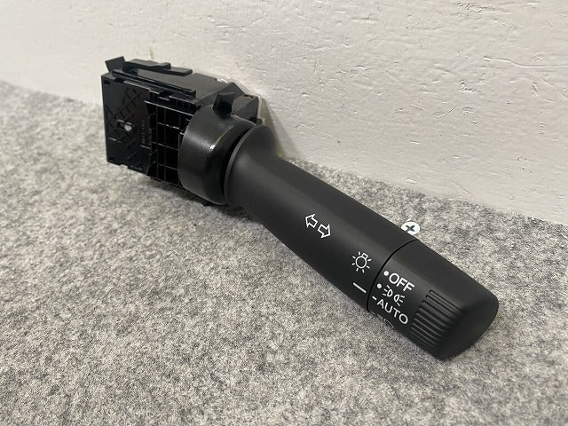 新車取り外し!フィット/NBOX/オデッセイ/S660 純正 右  ライトスイッチレバー M52531 ホンダ(142302)