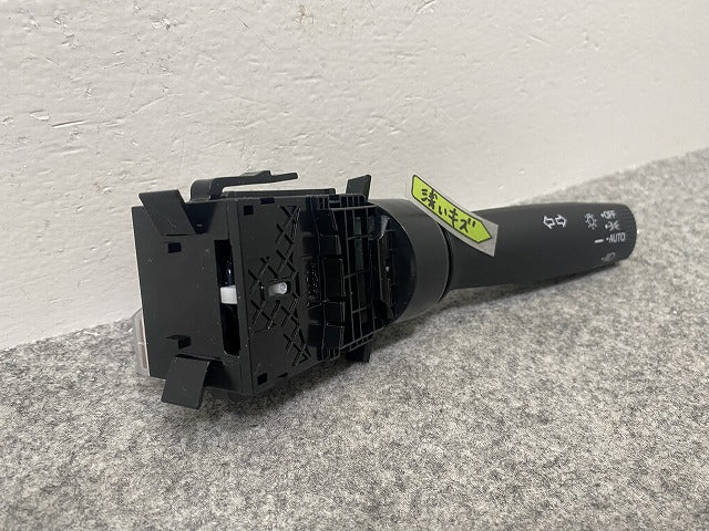 新車取り外し!フィット/NBOX/オデッセイ/S660 純正 右  ライトスイッチレバー M52531 ホンダ(142303)