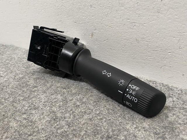 新車取り外し!フィット/NBOX/オデッセイ/S660 純正 右  ライトスイッチレバー M52531 ホンダ(142306)