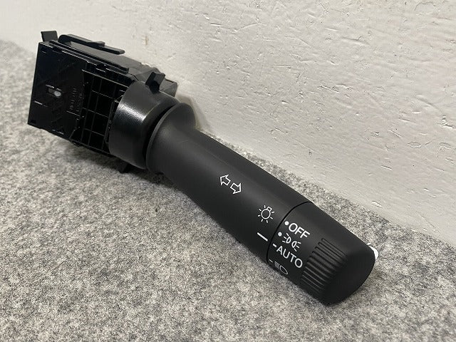 新車取り外し!フィット/NBOX/オデッセイ/S660 純正 右  ライトスイッチレバー M52531 ホンダ(142307)
