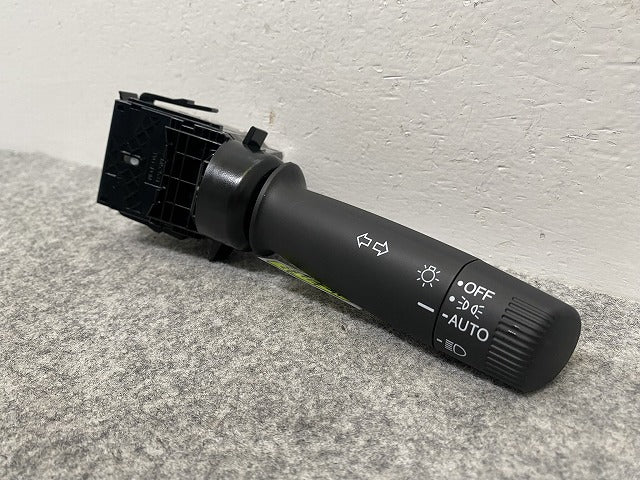 新車取り外し!フィット/NBOX/オデッセイ/S660 純正 右  ライトスイッチレバー M52531 ホンダ(142308)