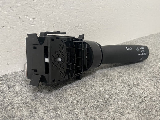 新車取り外し!フィット/NBOX/オデッセイ/S660 純正 右  ライトスイッチレバー M52531 ホンダ(142309)