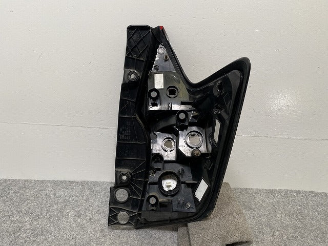 ノート/NOTE E12/NE12 e-POWER/HE12/SNE12 純正 後期 左 テールランプ/ライト/レンズ LED ICHIKOH D202 日産(142336)